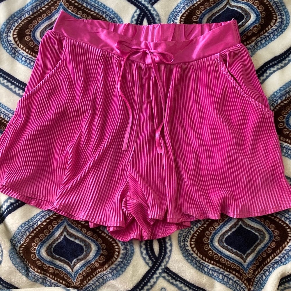 Chic Fuchsia High Waist Women's Shorts